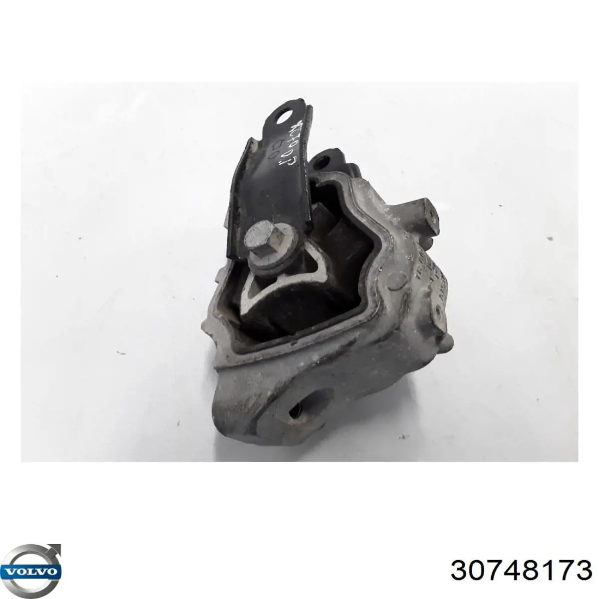 30748173 Volvo 