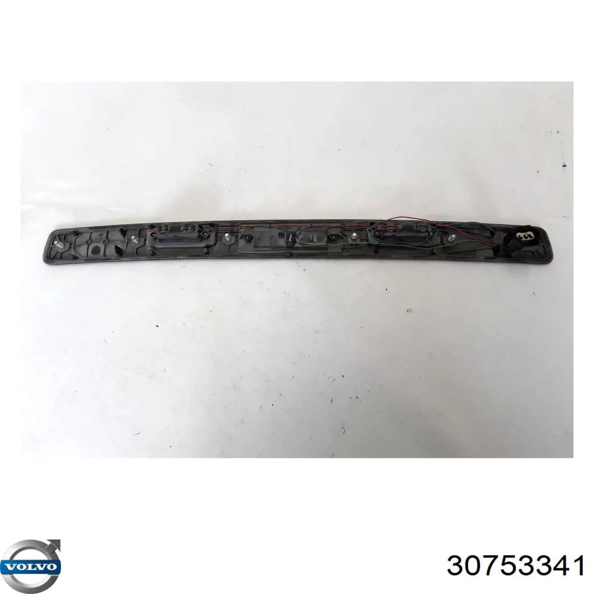 Накладка 5-ї двері, нижня 30753341 Volvo
