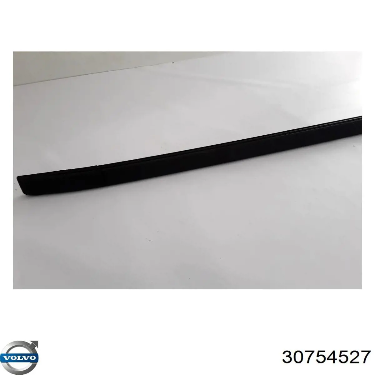 Рейлінг даху лівий Volvo 30754527 ціна, від 56.24 USD