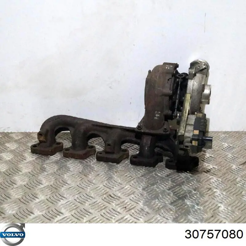 Турбокомпресор Volvo 31293032