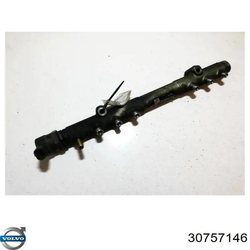 Рампа форсунок системи упорскування палива Volvo 30757146 ціна, від 16.61 USD