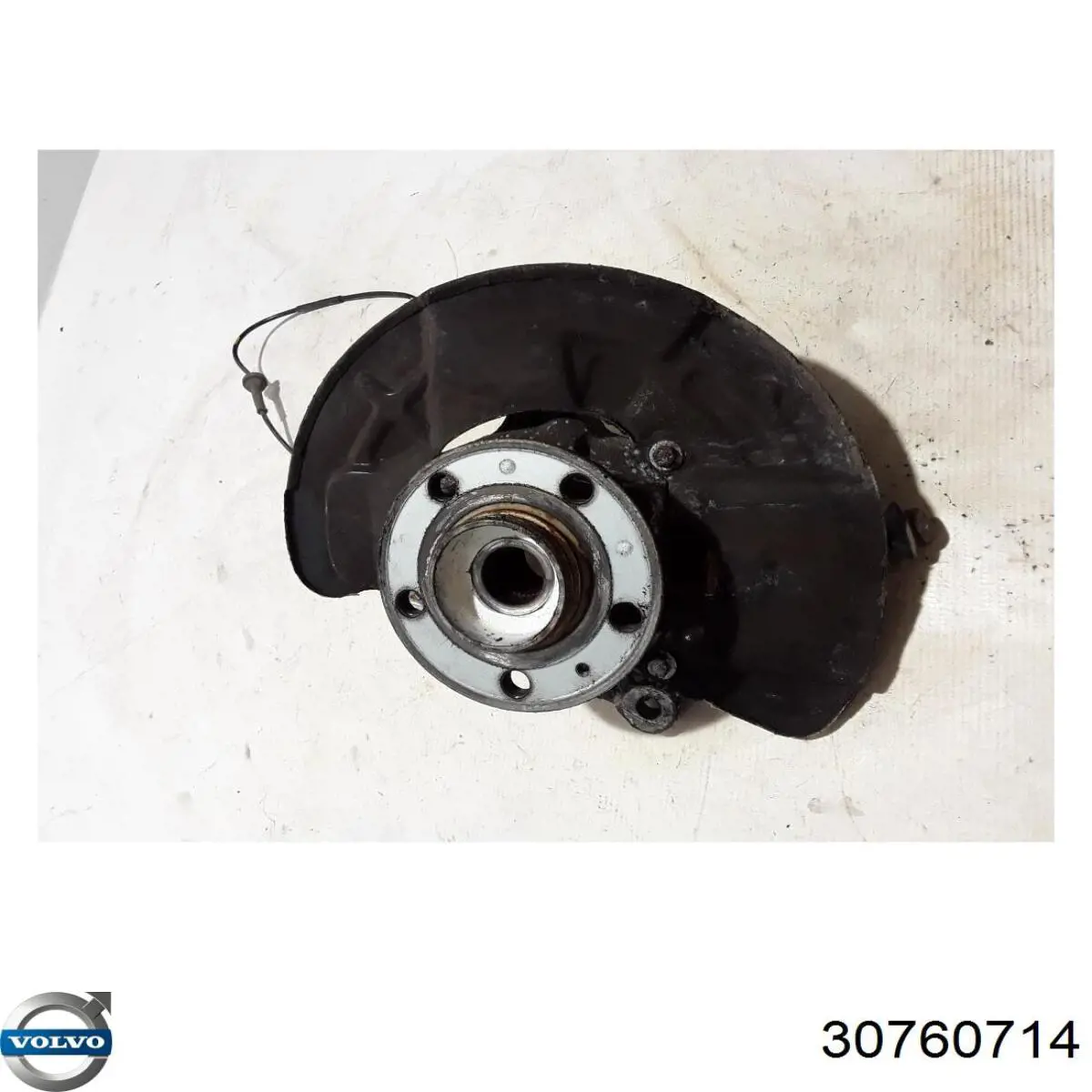 30760714 Volvo Цапфа поворотна ліва