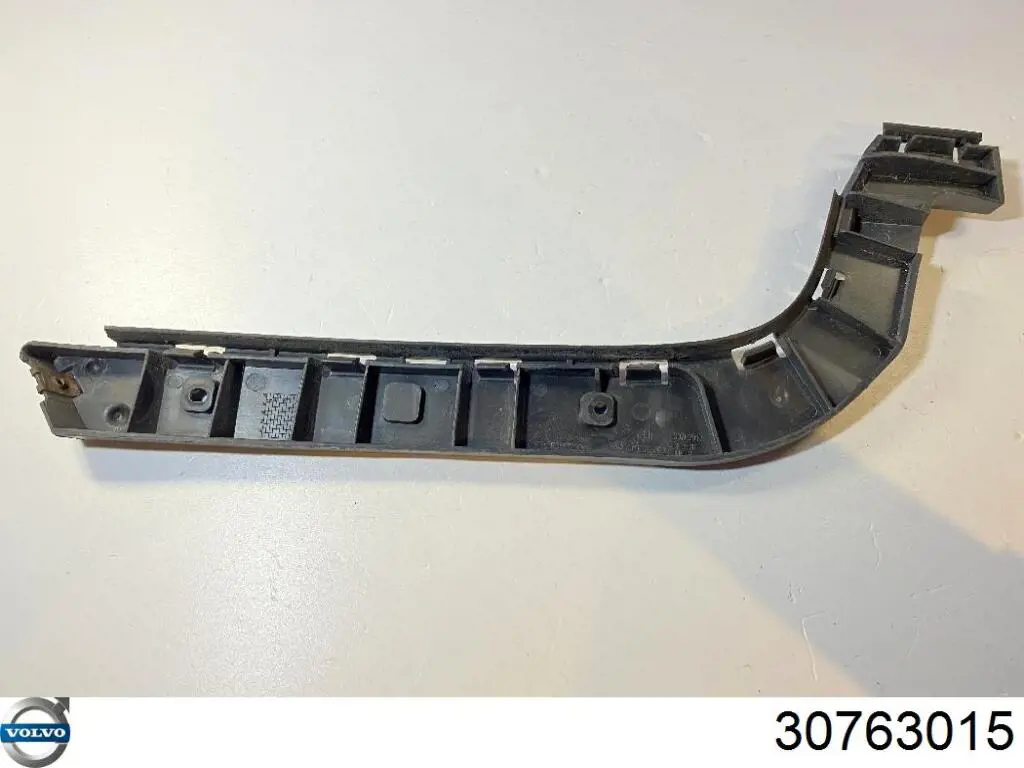 30763015 Volvo Направляюча заднього бампера, ліва