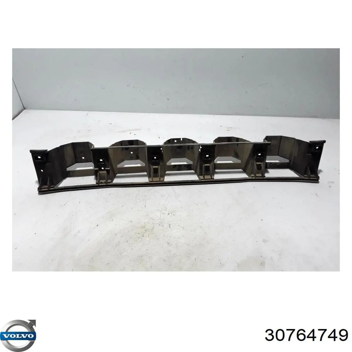 30764749 Volvo 