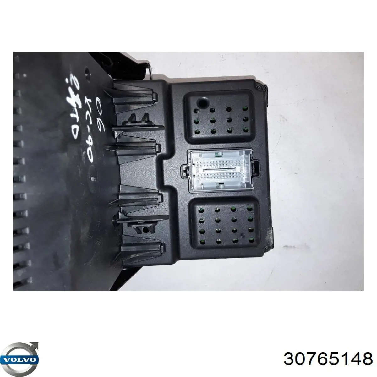 Купити 30682981 Volvo Корпус запобіжників