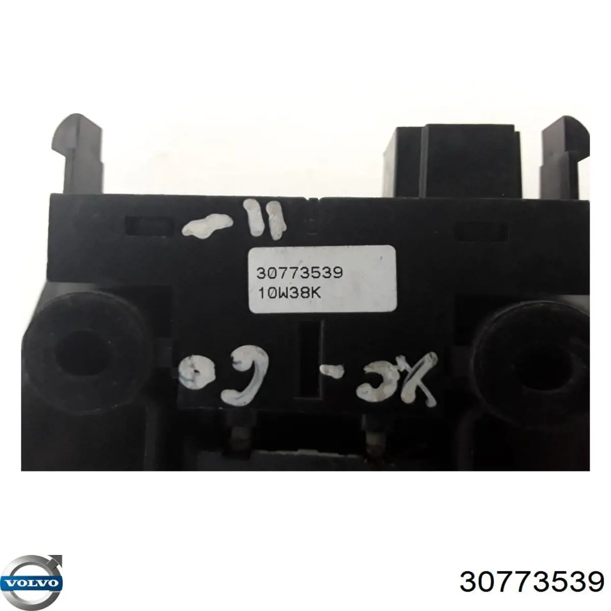 Клавіша електромеханічного гальма стоянки Volvo 30773539 ціна, від 15.20 USD