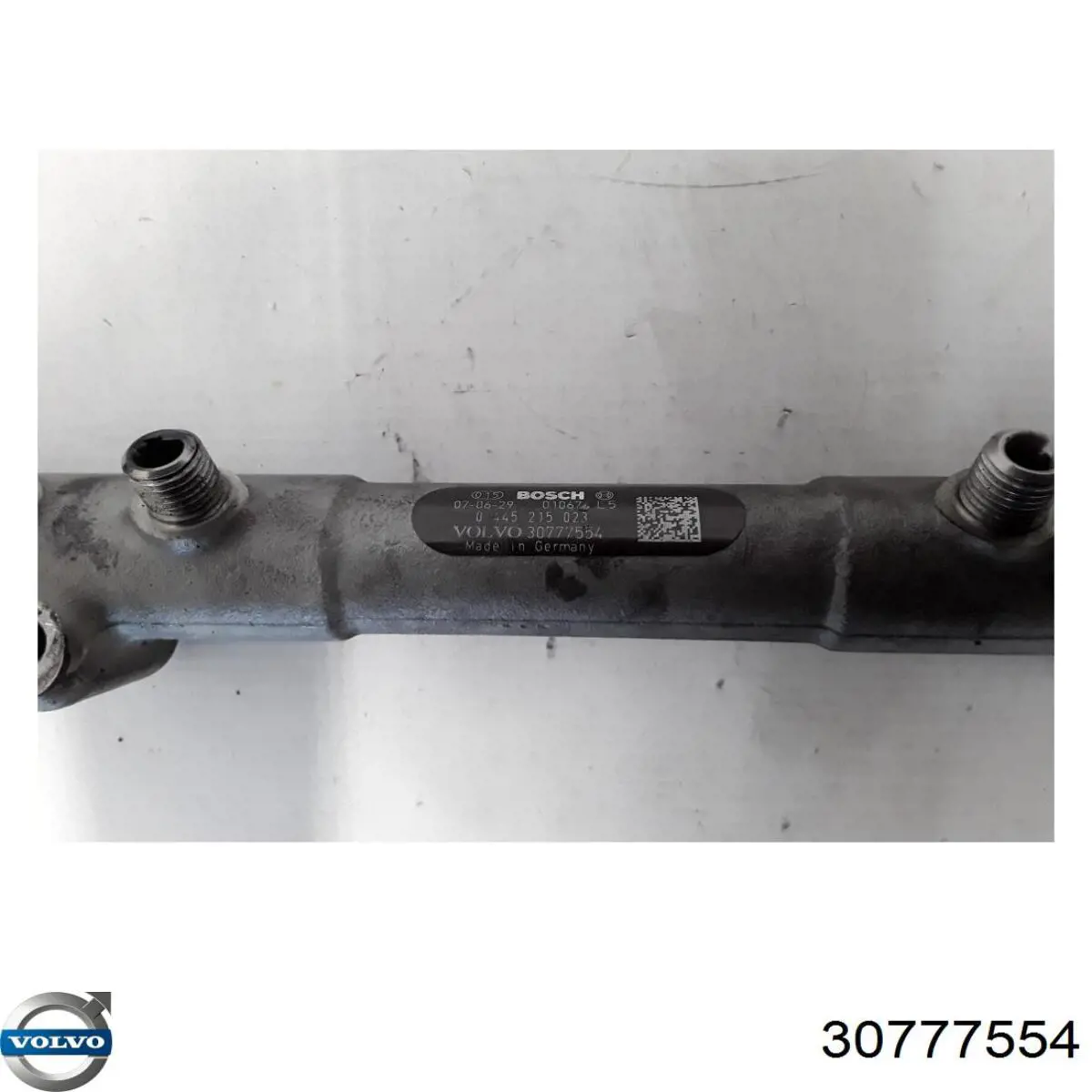 Рампа форсунок системи упорскування палива Volvo 30777554 ціна, від 16.59 USD