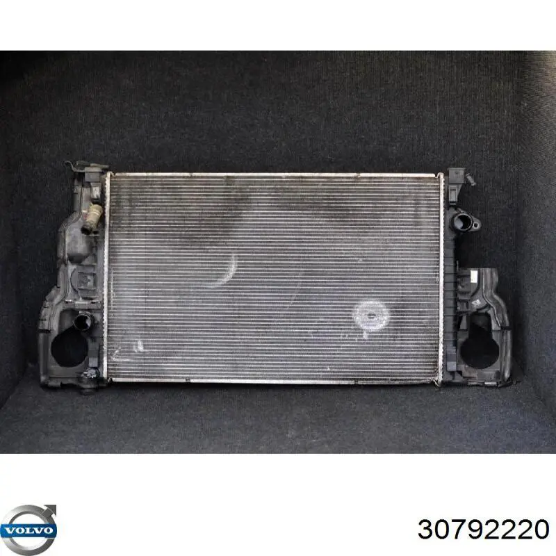 Радіатор основний Volvo 30792220 ціна, від 73.20 USD