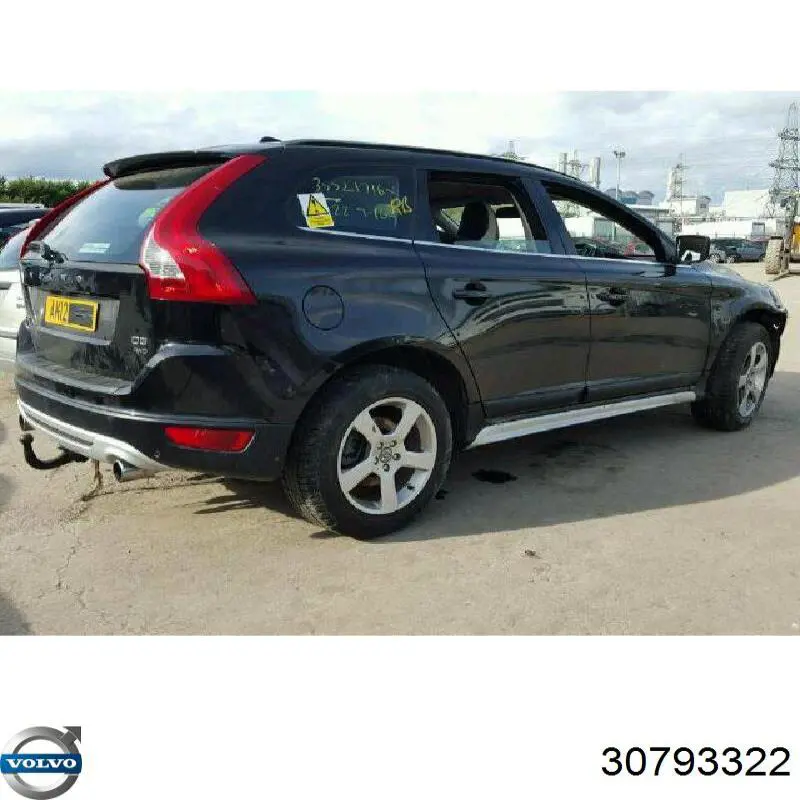 Подушка (опора) двигуна, права 30793322 Volvo