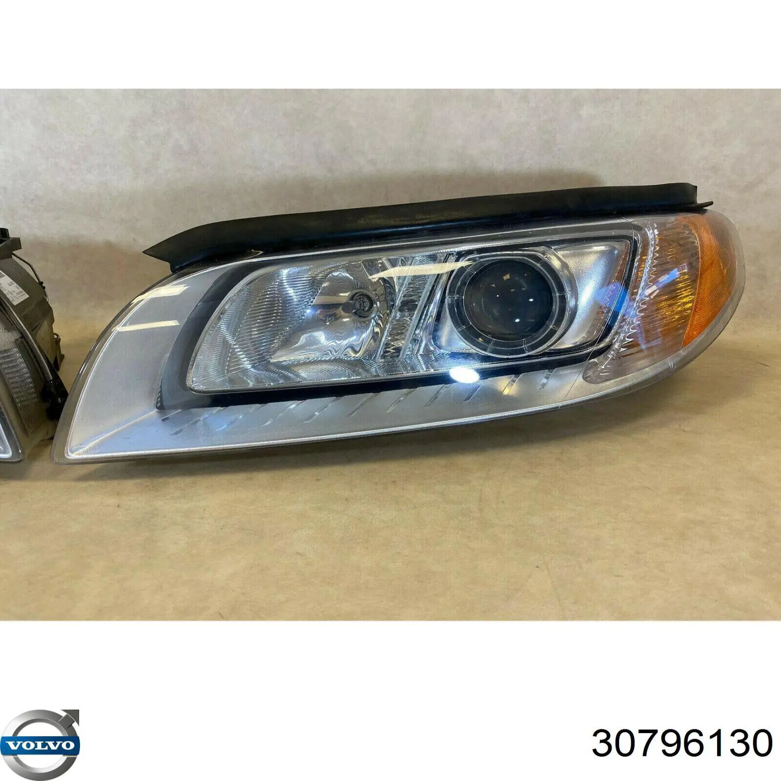  Volvo 30796130 ціна, від 478.72 USD