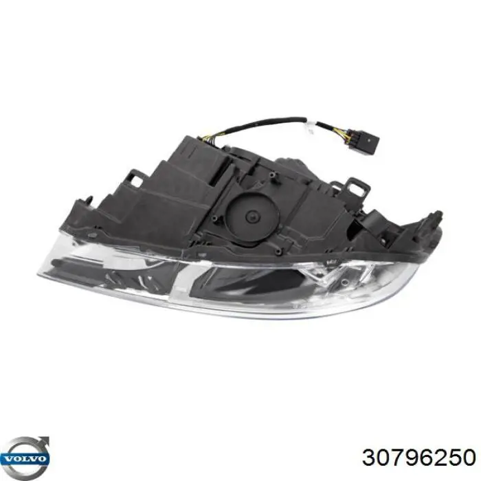 Купити 30796250 Volvo Права блок фара