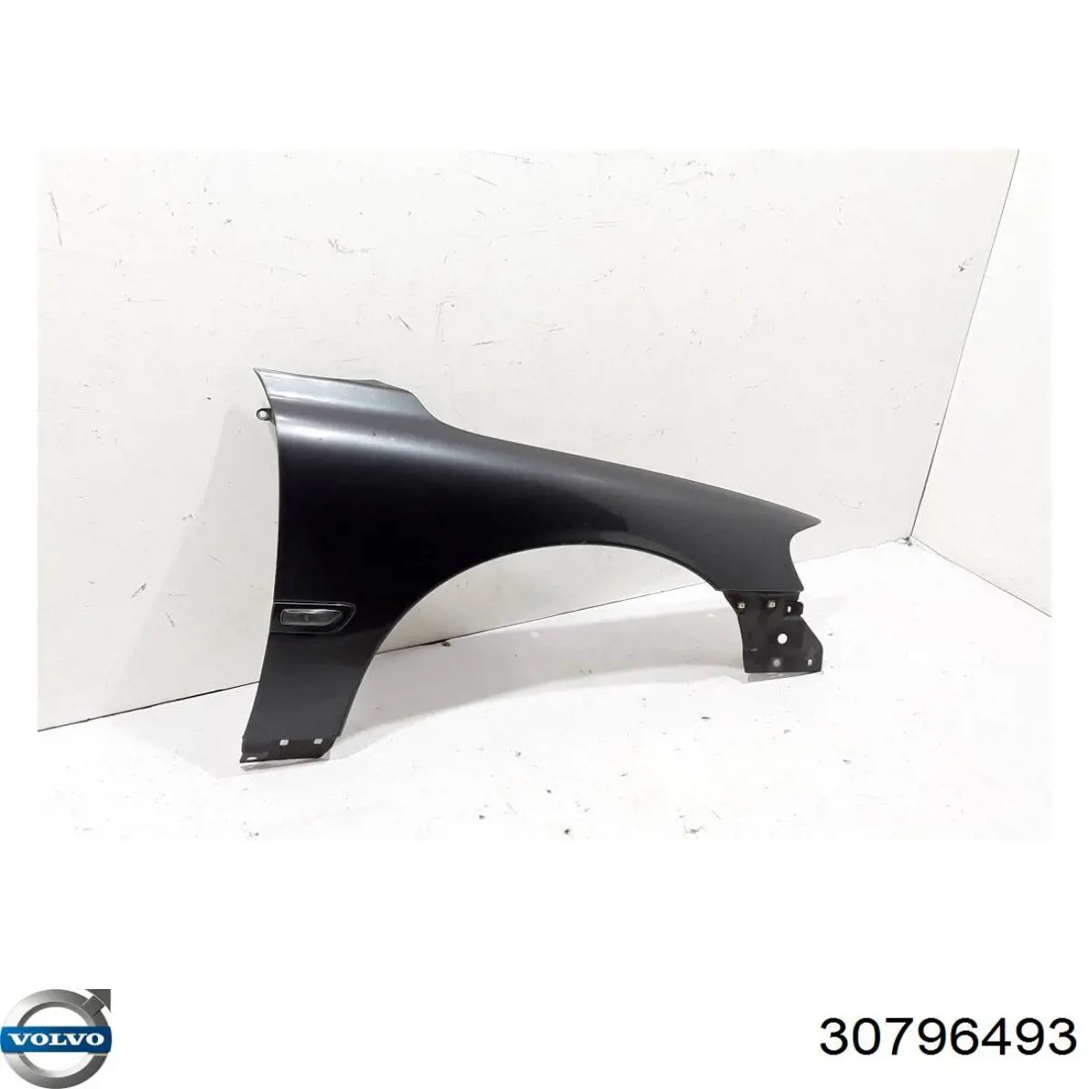 Купити 30796493 Volvo Крила