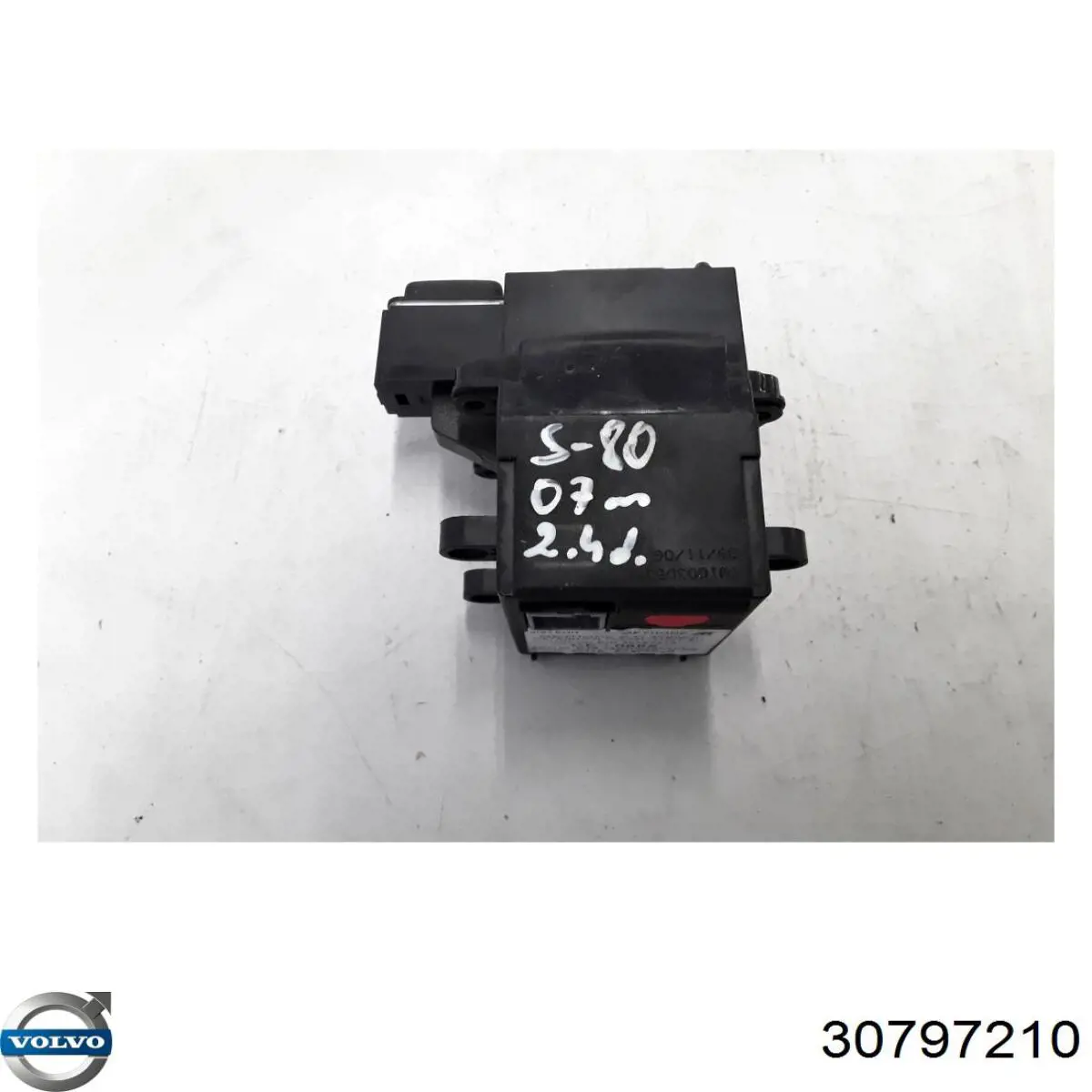 30797945 Volvo 
