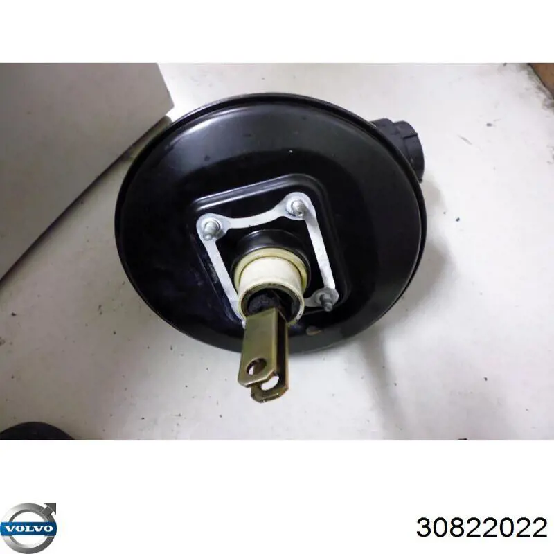 Купити 30822022 Volvo 