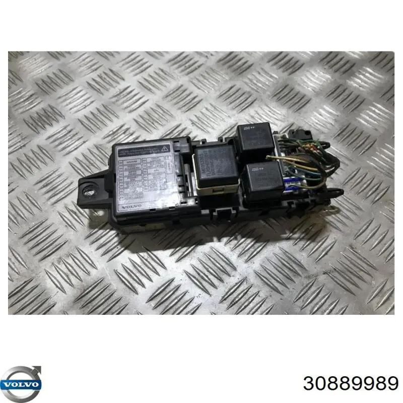 30889989 Volvo 