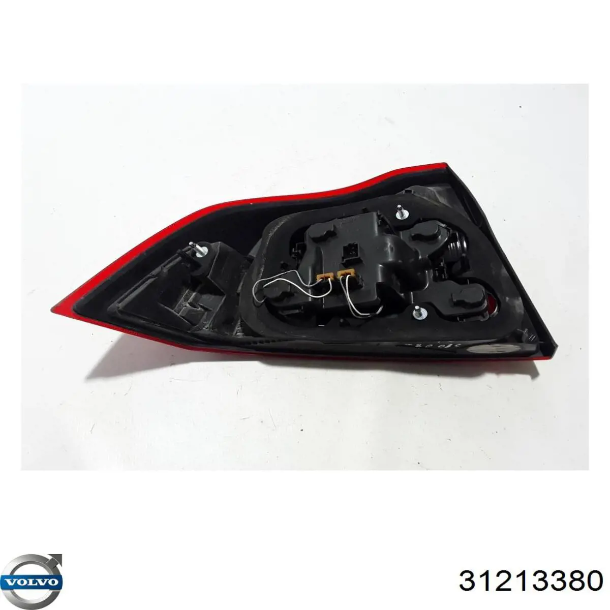 Купити 31213380 Volvo Задня права фара