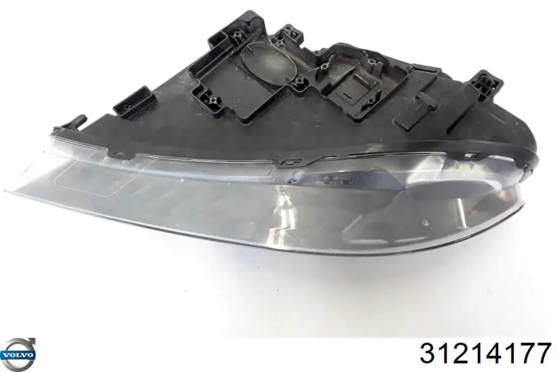 Купити 31214177 Volvo Права блок фара