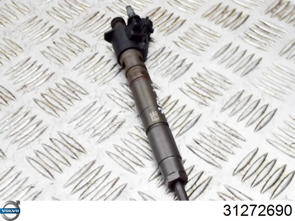 Форсунка паливна Volvo 31272690 ціна, від 129.36 USD