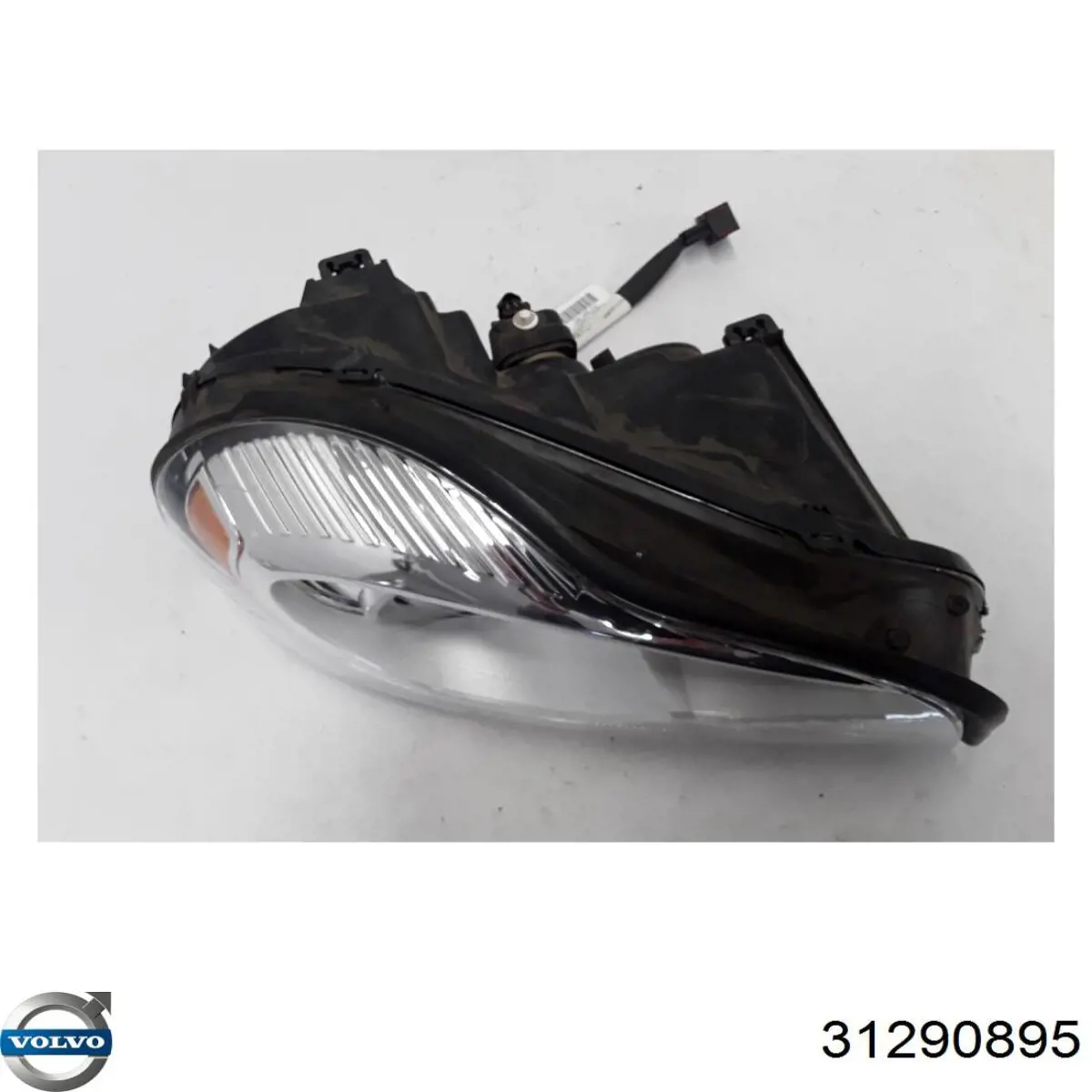 31446875 Volvo Фара правая