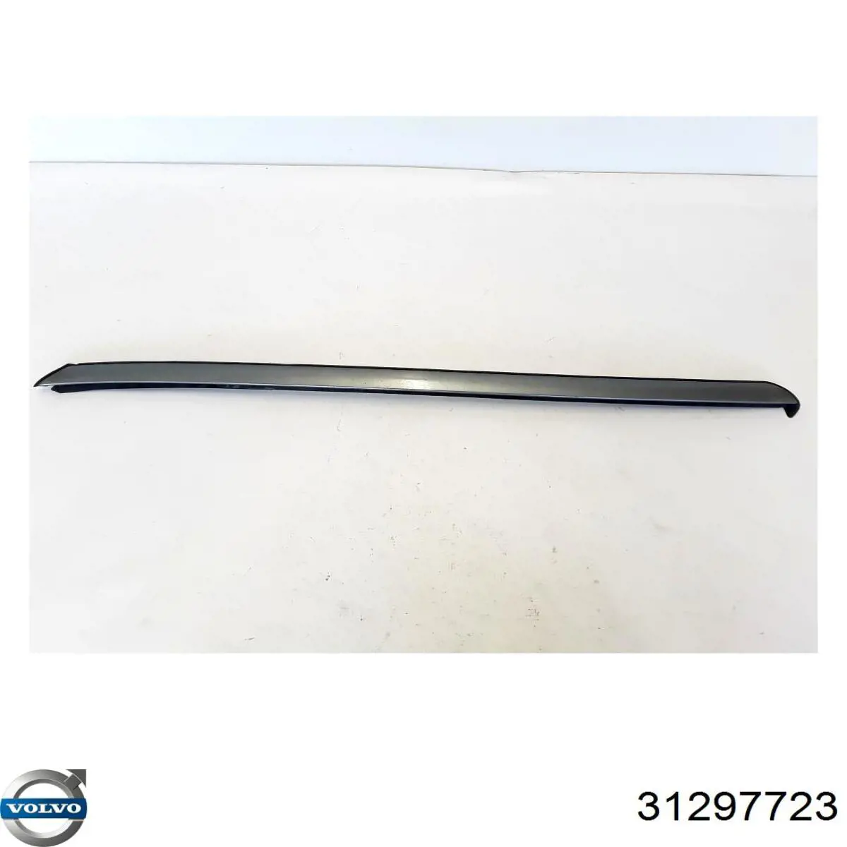 Молдинг лобового скла, правий Volvo 31297723 ціна, від 53.80 USD