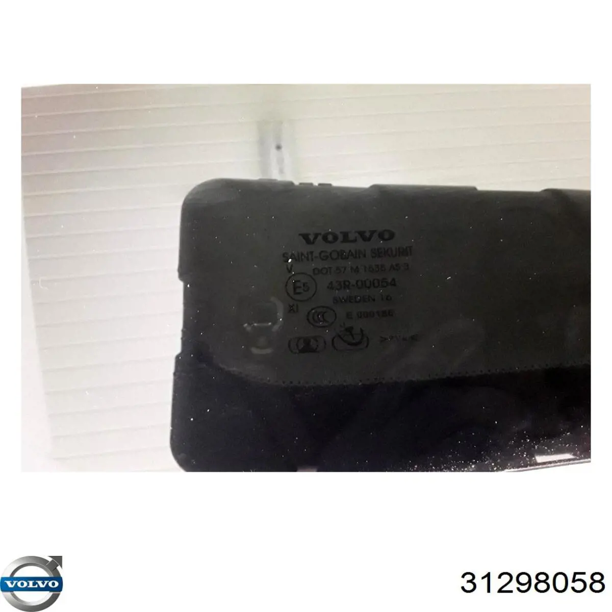 31385772 Volvo Скло багажного відсіку, ліве