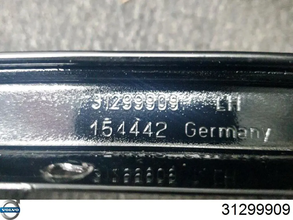 31299909 Volvo 
