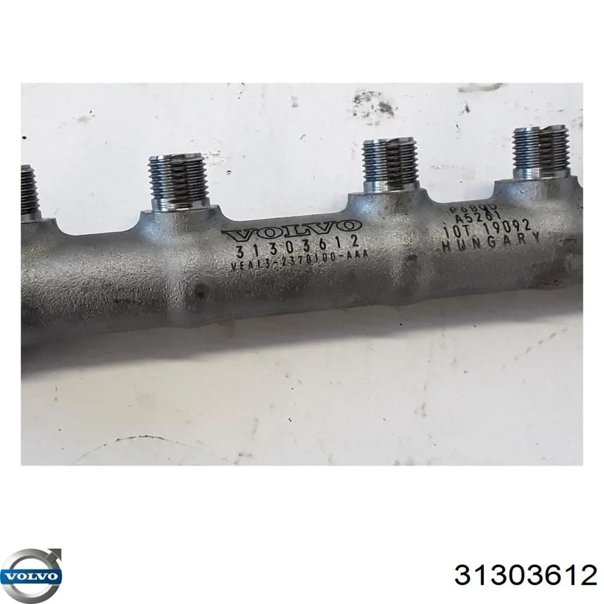 Рампа форсунок системи упорскування палива Volvo 31303612 ціна, від 38.01 USD