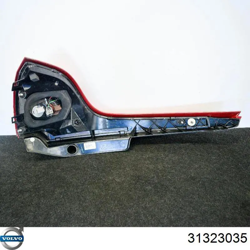 Задні ліхтарі Volvo 31323035 ціна, від 175.25 USD