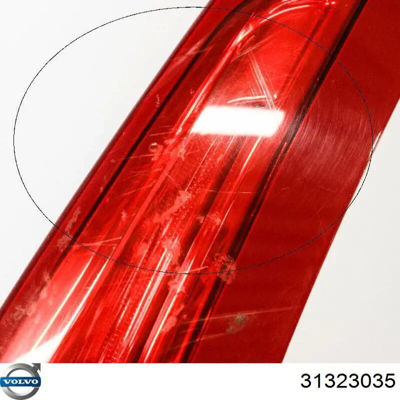 Задня права фара 31323035 Volvo