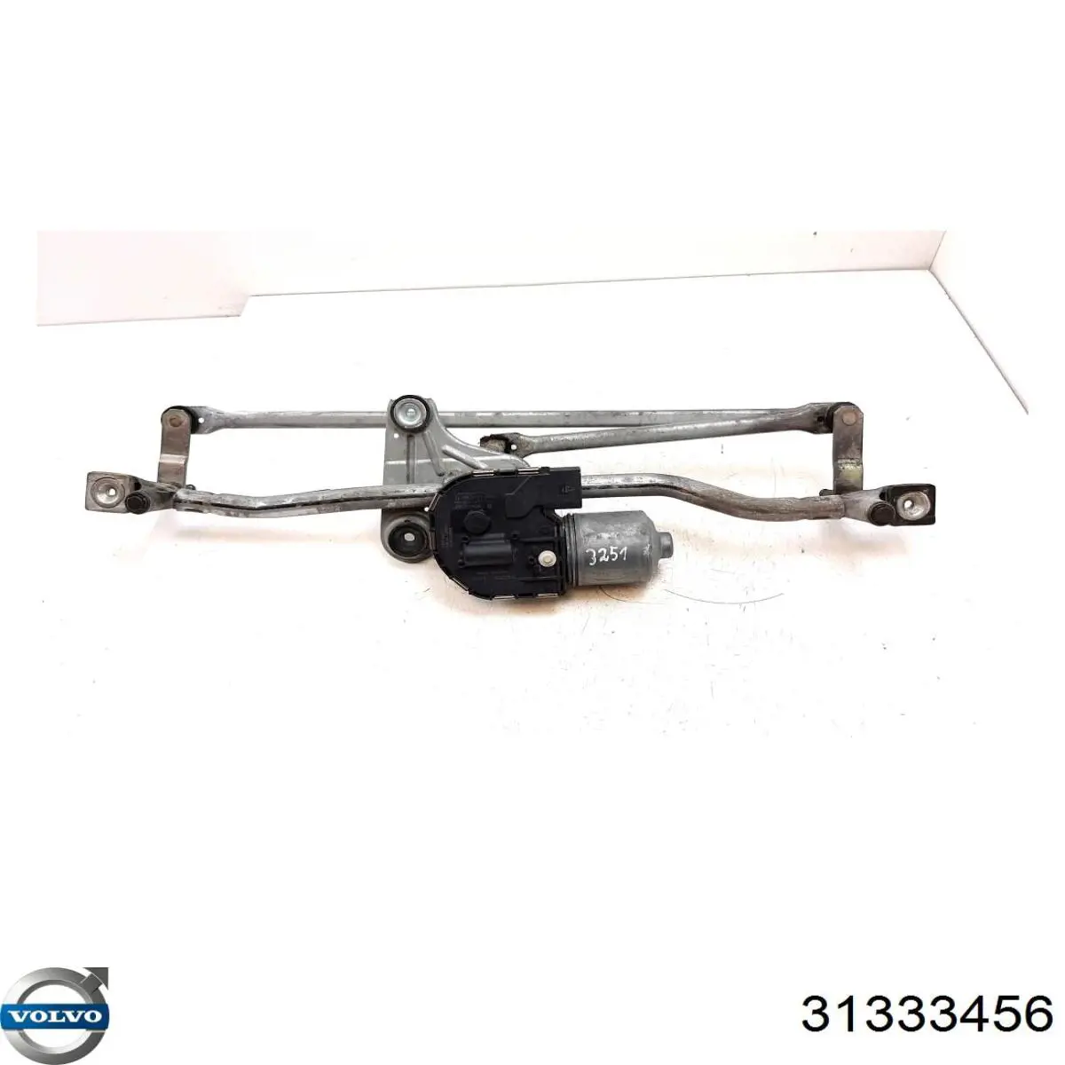 Мотор двірника Volvo 31333456 ціна, від 76.94 USD