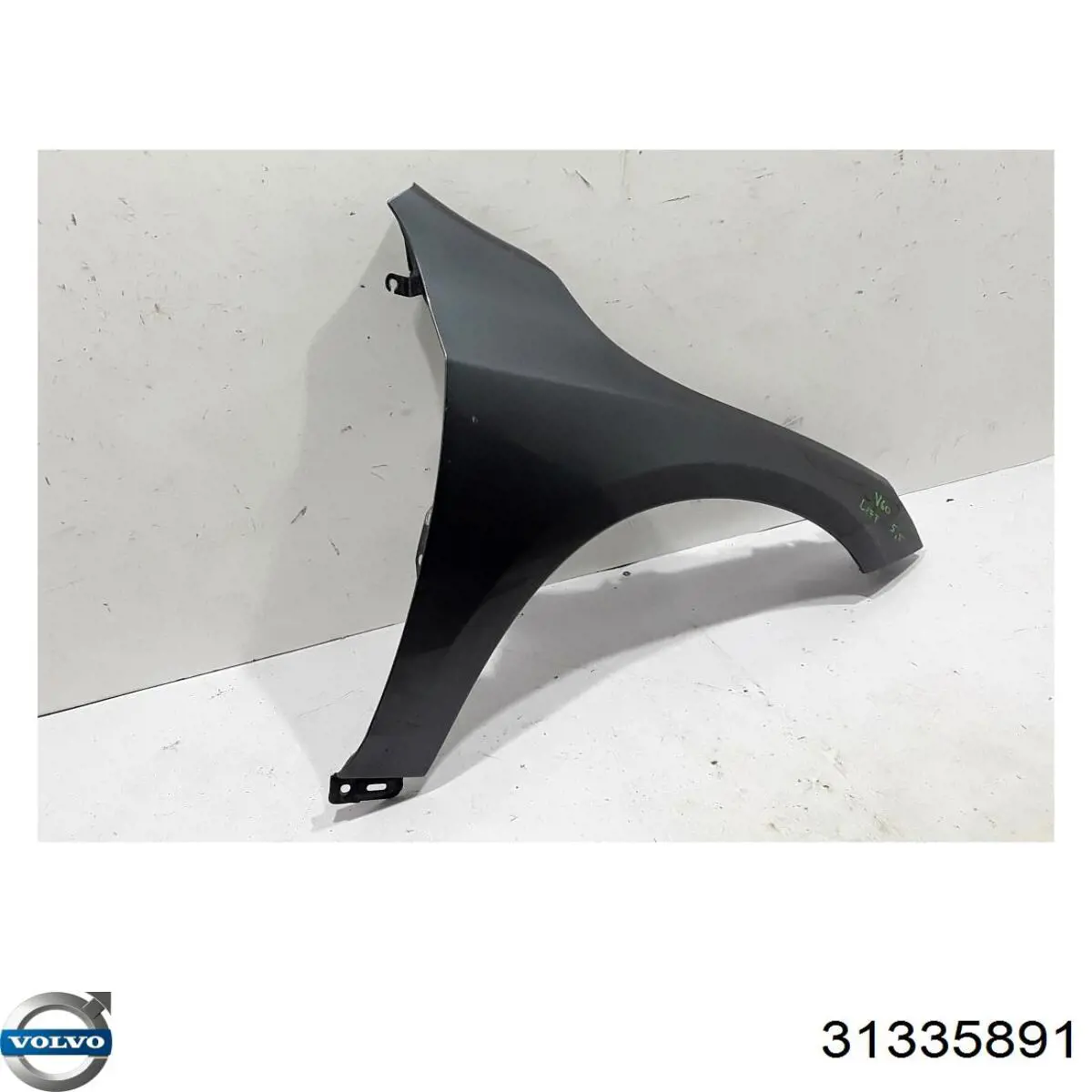 Крило переднє праве Volvo 31335891 ціна, від 142.21 USD