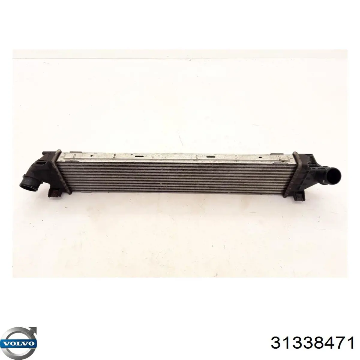 Радіатор інтеркулера Volvo 31338471