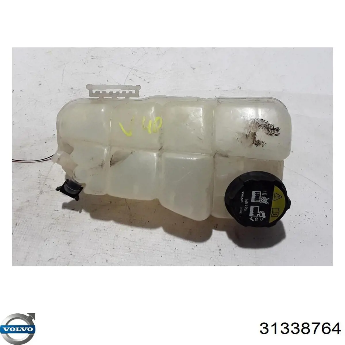Купити 31338764 Volvo Водяний бачок системи охолодження