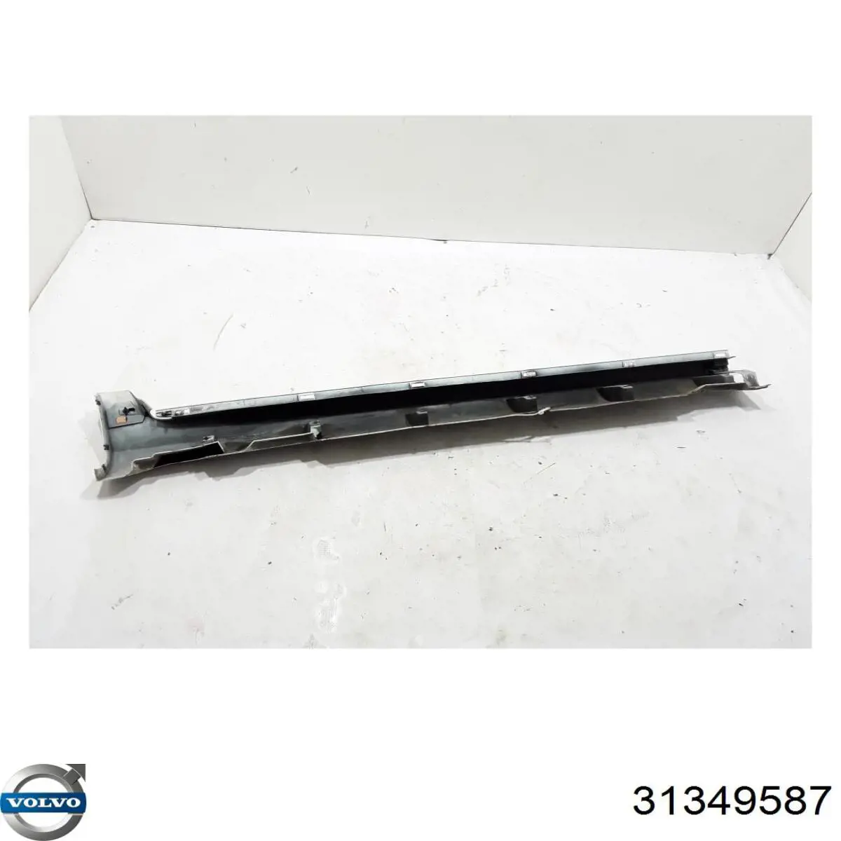 Купити 30744867 Volvo 