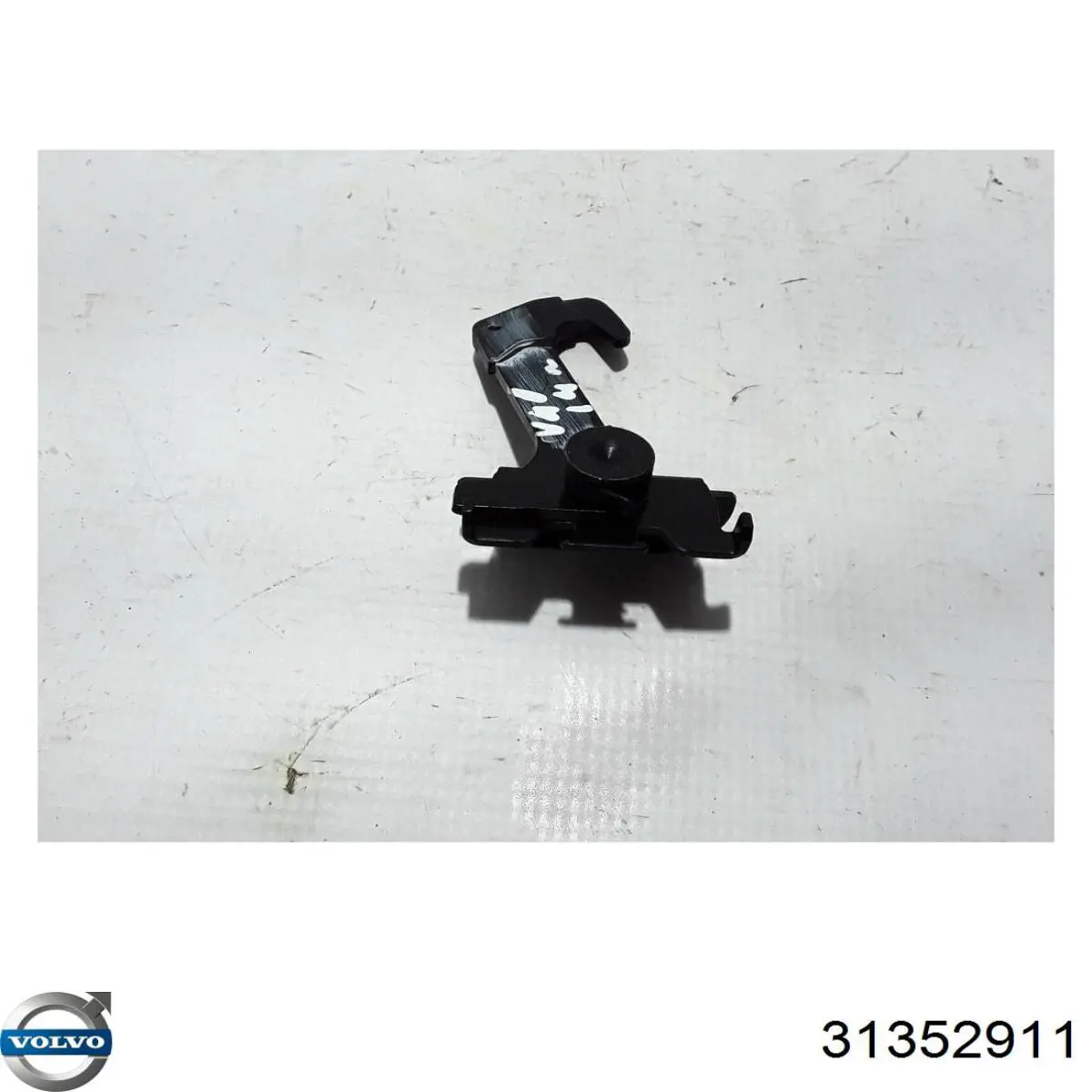 31352911 Volvo 