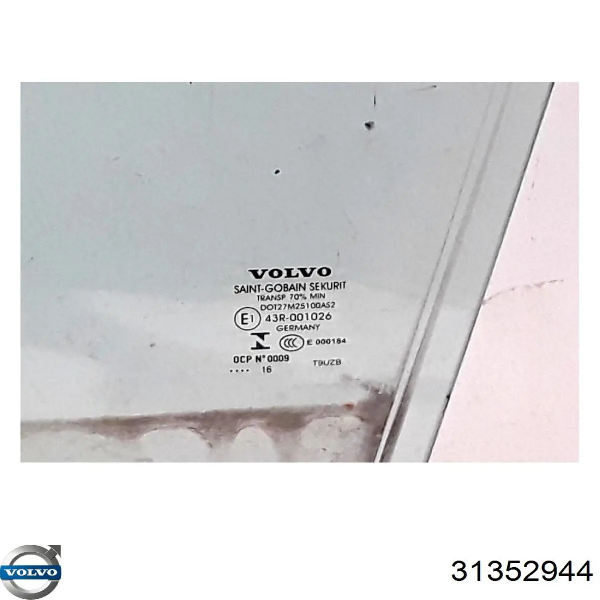 31352944 Volvo Скло передніх дверей, лівою