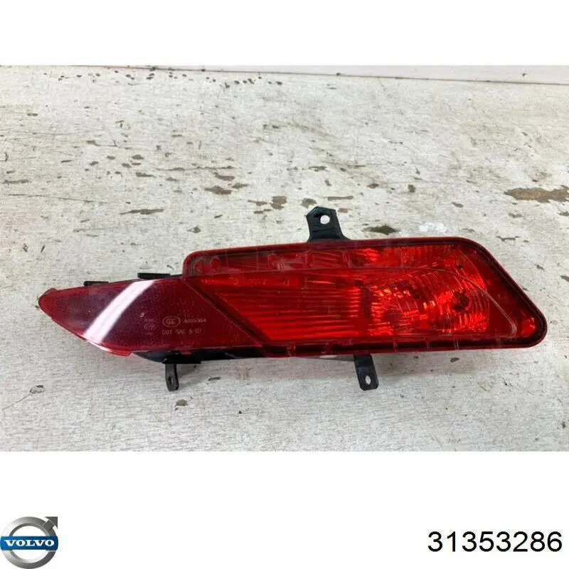 31353286 Volvo Фара задня, права
