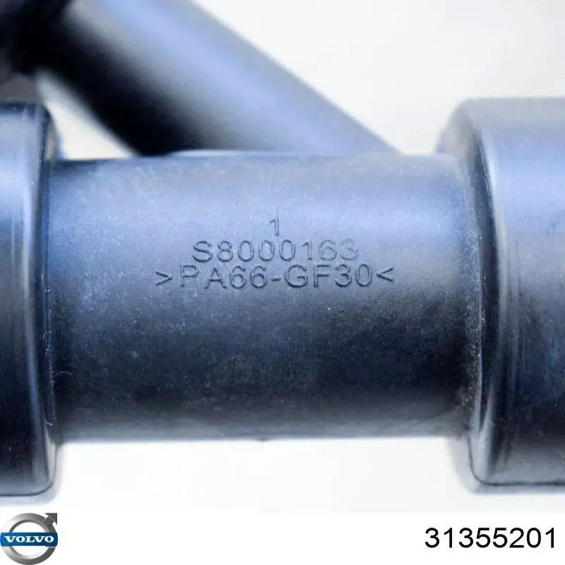Шланг/патрубок радіатора охолодження, нижній 31355201 Volvo