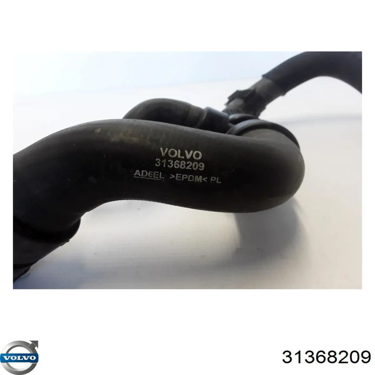 Шланг/патрубок радіатора охолодження, нижній Volvo 31368209 ціна, від 79.16 USD