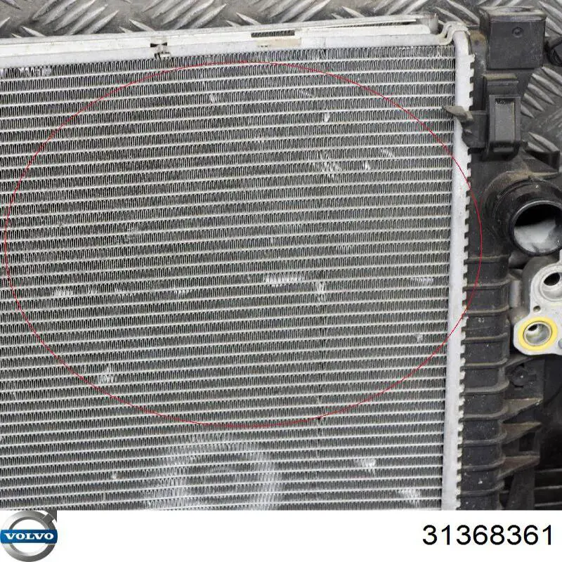 Радіатор основний Volvo 31368361 ціна, від 82.35 USD