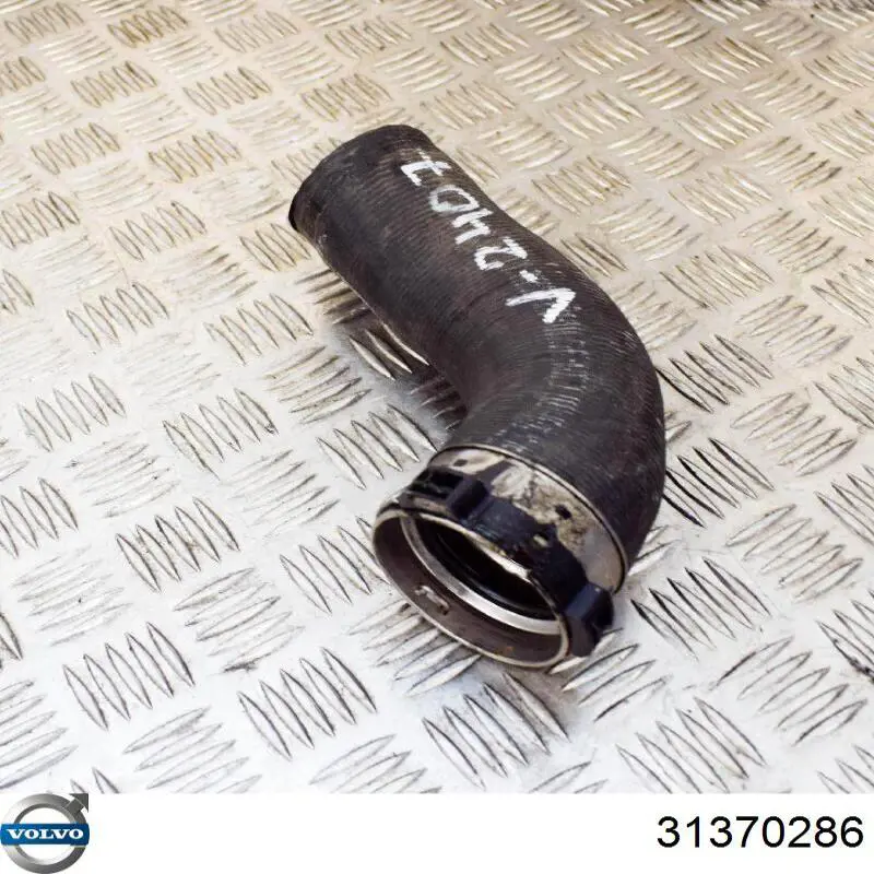 Шланг/патрубок інтеркуллера Volvo 31370286