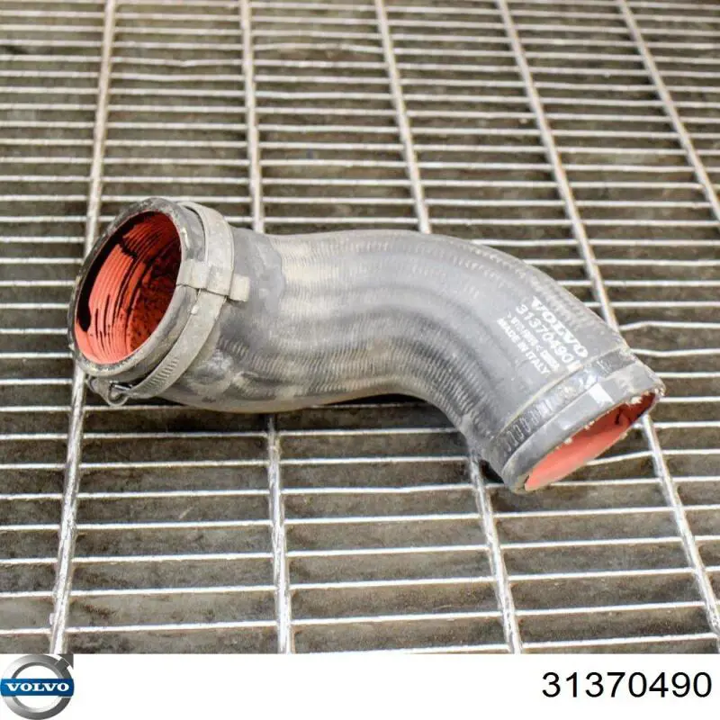 Шланг/патрубок интеркуллера Volvo 31370490 ціна, від 57.47 USD