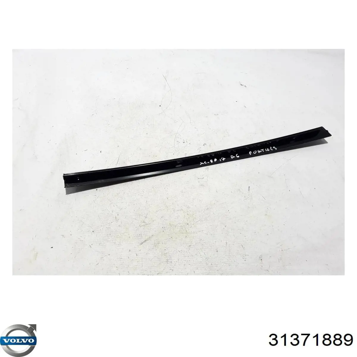 Купити 31371889 Volvo 