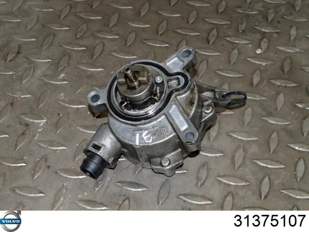 Насос вакуумний Volvo 31375107 ціна, від 152.02 USD