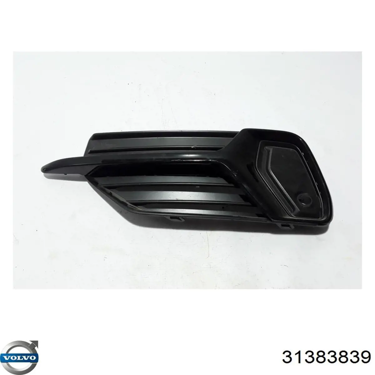 31383839 Volvo Заглушка протитуманок, ліва