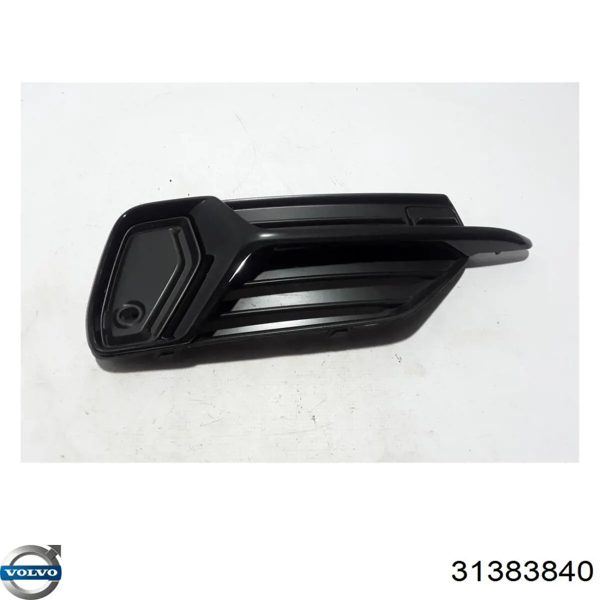 31383840 Volvo Заглушка, решітка протитуманних фар бампера переднього, права