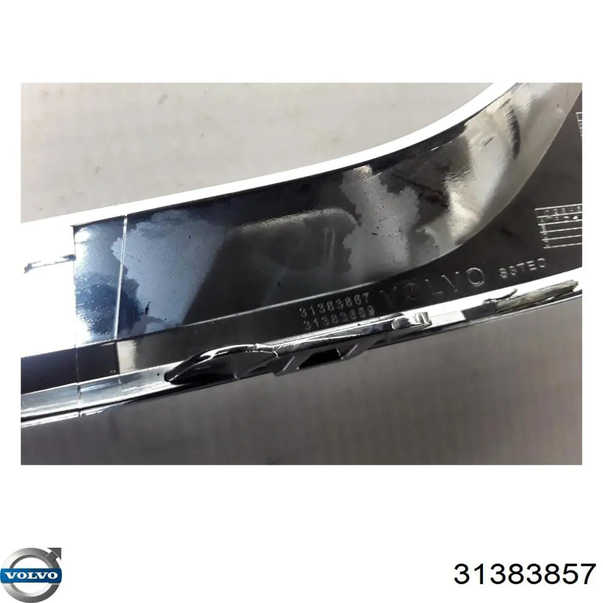 Молдинг заднього бампера, правий Volvo 31383857 ціна, від 60.81 USD