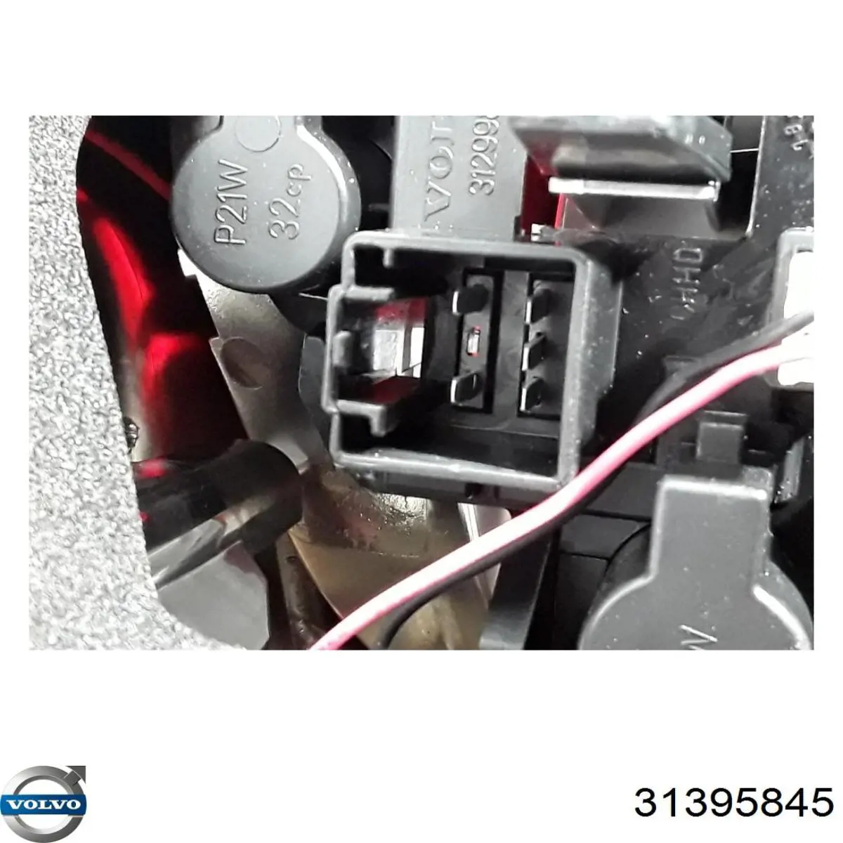 Купити 31395845 Volvo Задня права фара