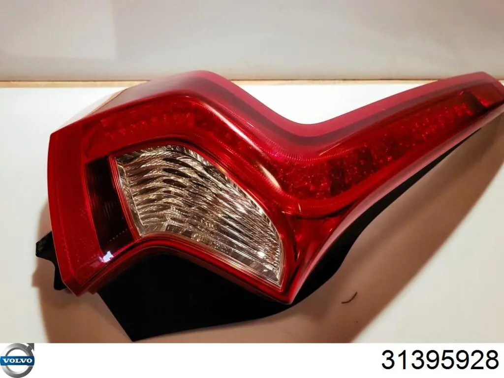 Ліхтар задній лівий Volvo 31395928 ціна, від 167.39 USD