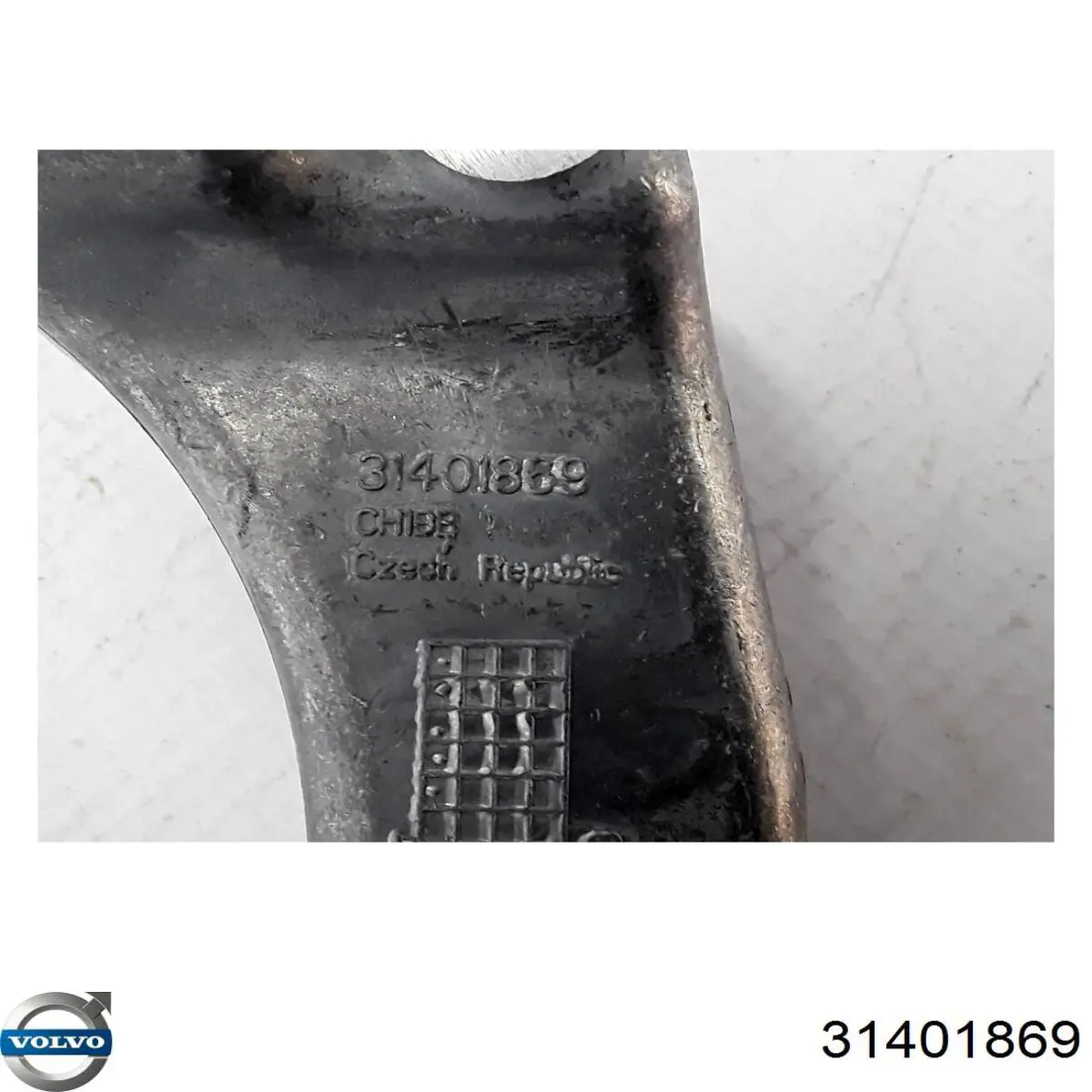 Кронштейн компресора кондиціонера 31401869 Volvo